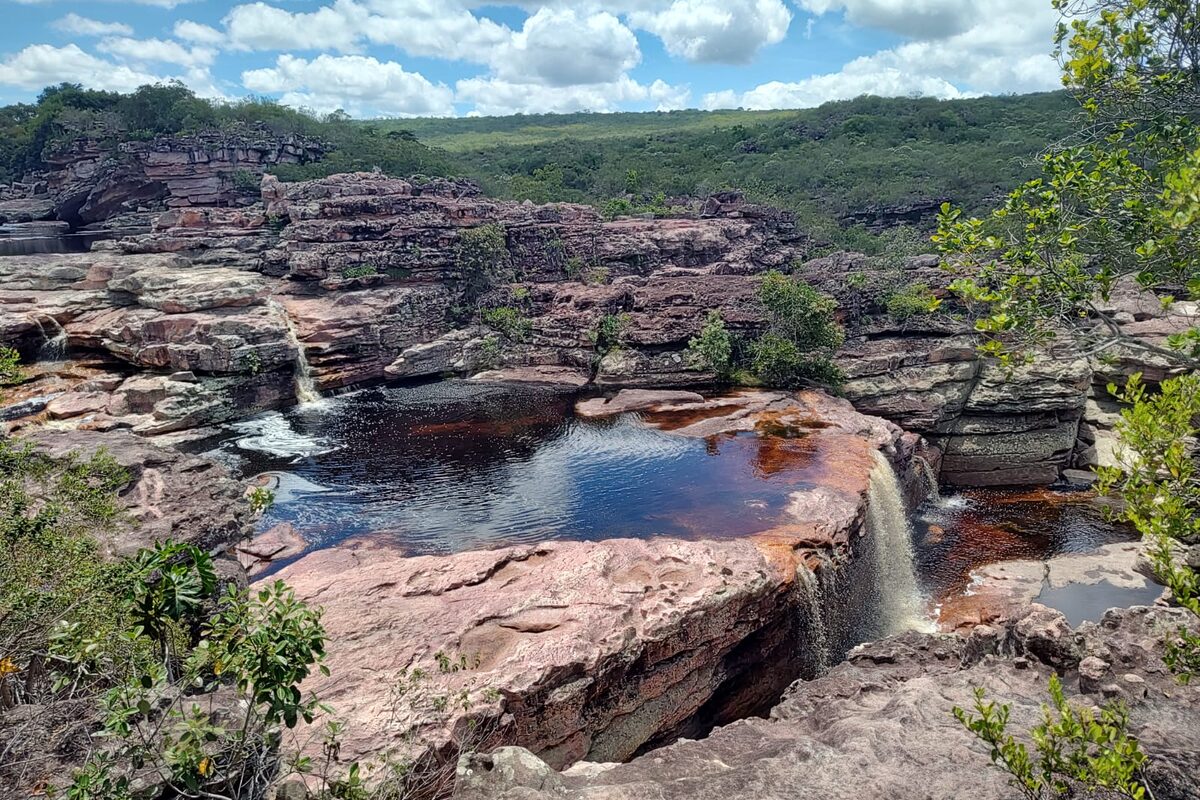 Leito de rocha no caminho da Cachoeira do Buracão