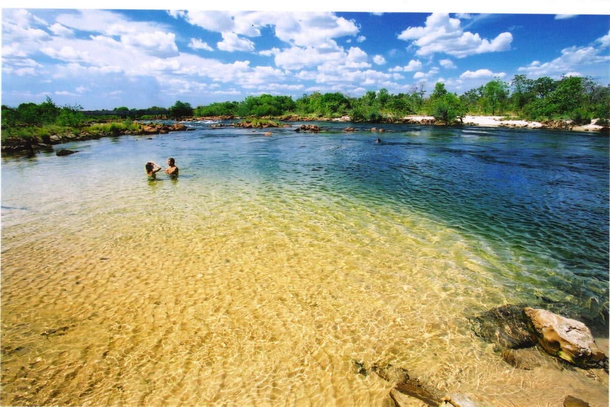 Rio Novo, de água transparente
