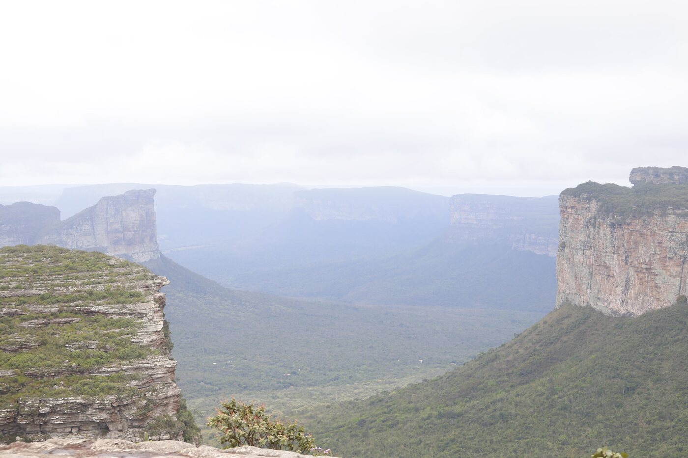 Vale visto do alto da Serra do Sincorá, na Chapada Diamantina