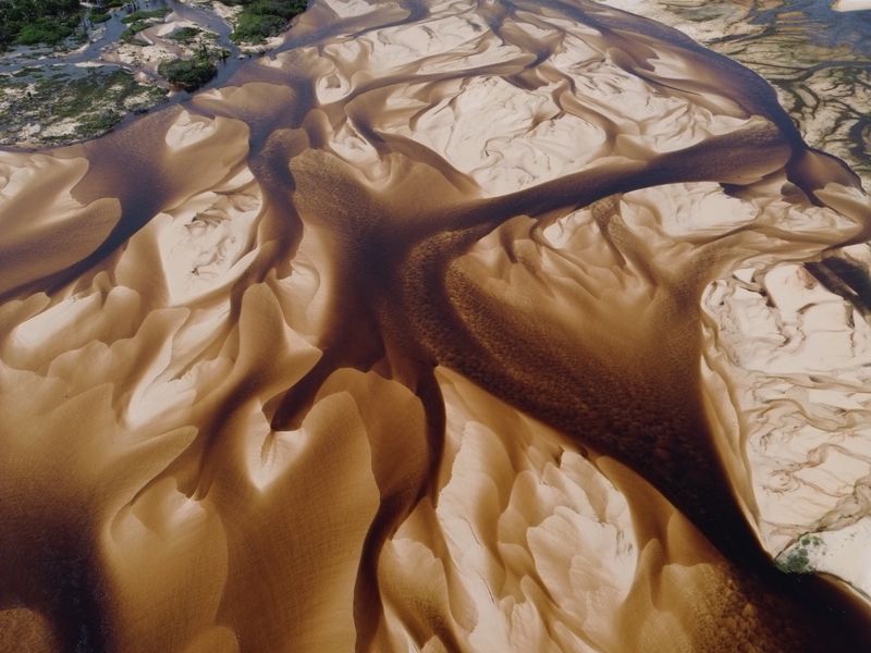 Ríos sinuosos del Delta del Parnaíba vistos desde arriba